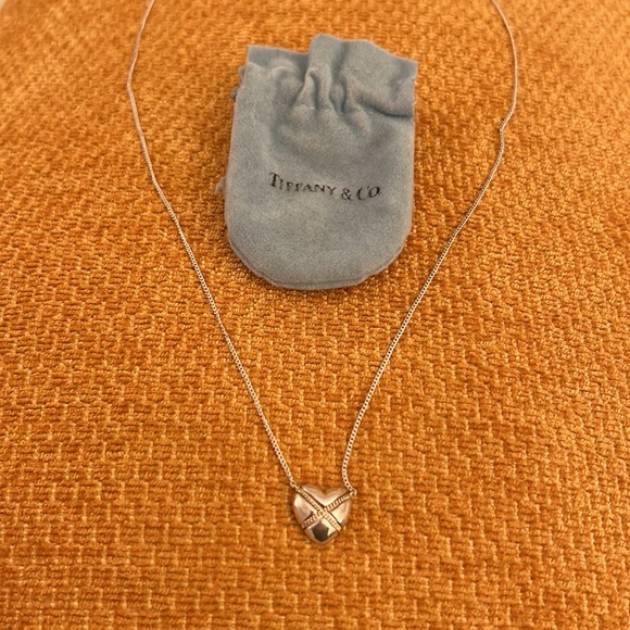 Tiffany & Co. Vintage Cross My Heart Necklace - Picture 7 of 8